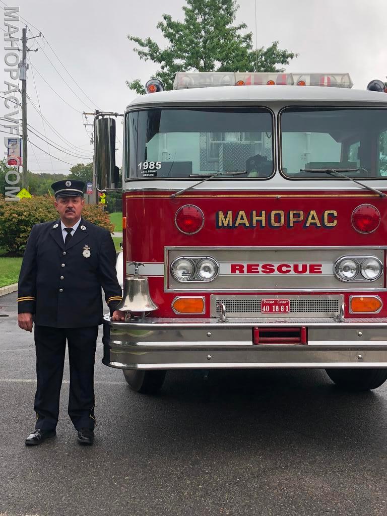 Retired Scarsdale Firefighter/ Ex-Captain MVFD sending out the signal 5555. 